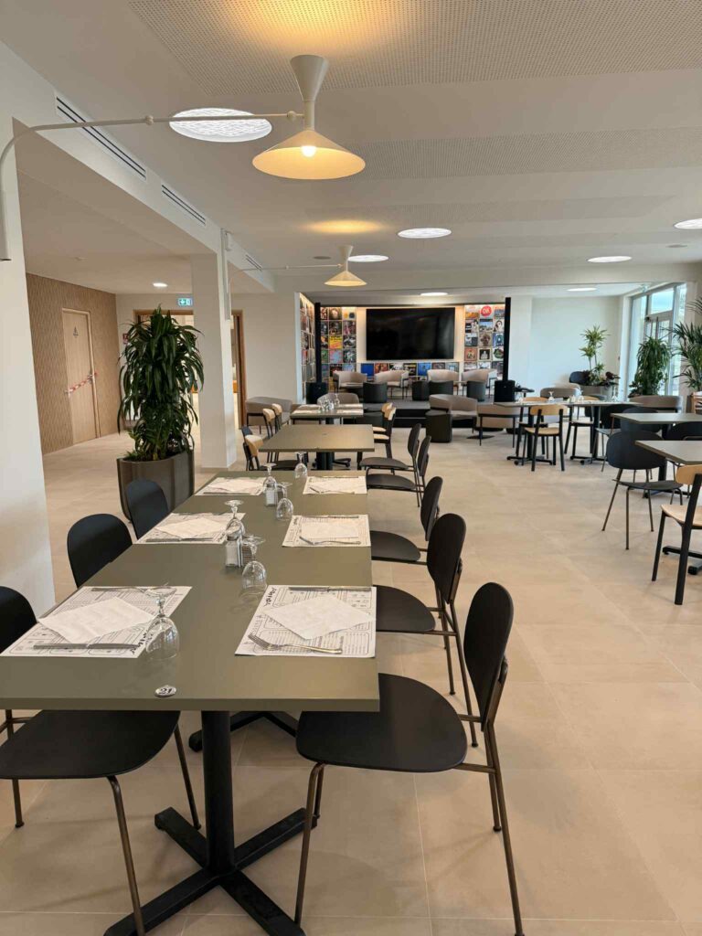 d66b79f9-d4f4-40e6-8cec-d9a9f8763071